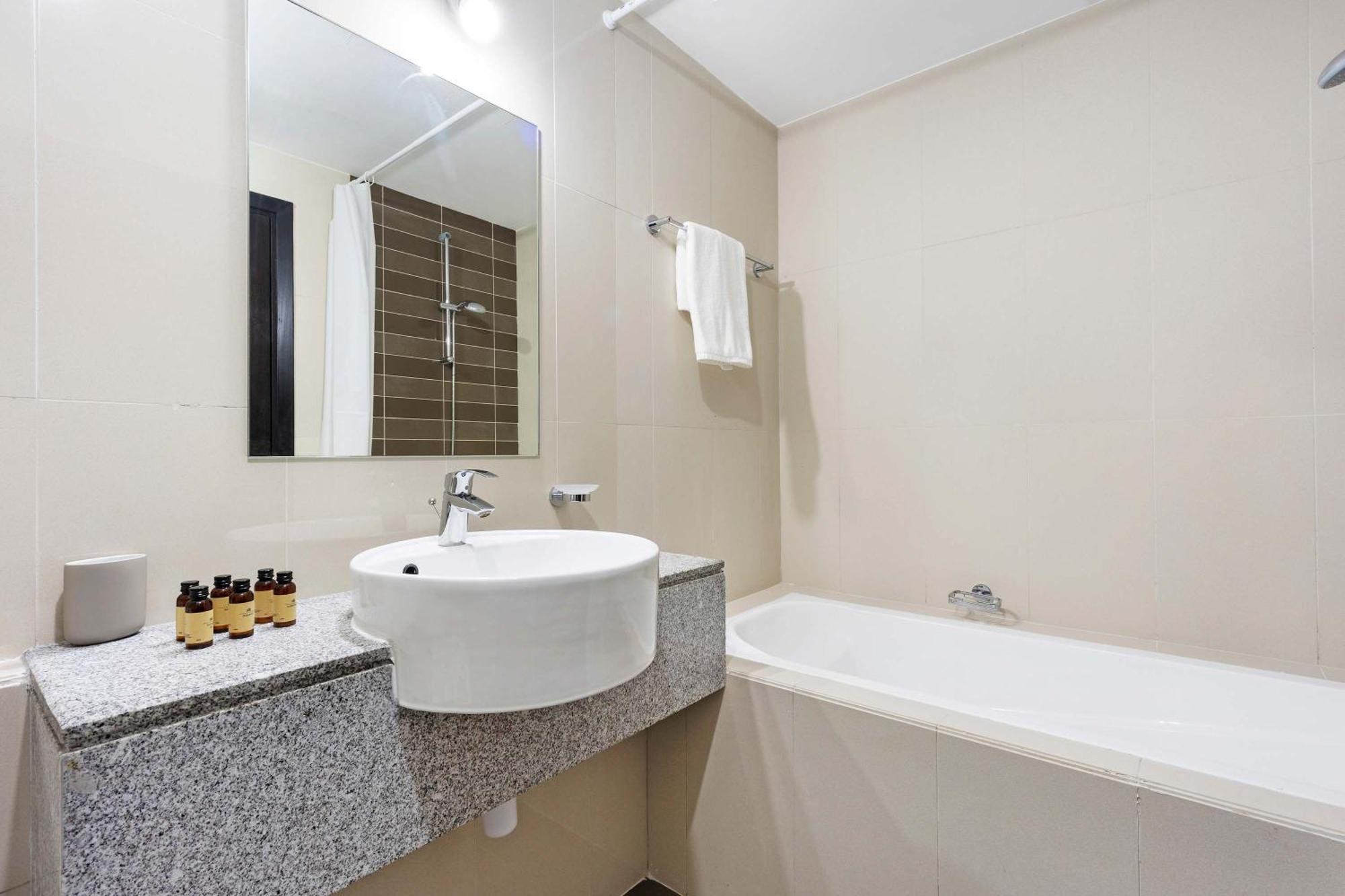 Apartment Silkhaus Chic 1 Bdr Al Fay Park Nearby *